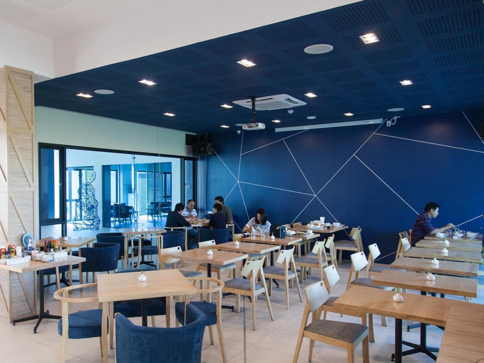 Blue Rabbit Hotel Chanthaburi Bagian luar foto