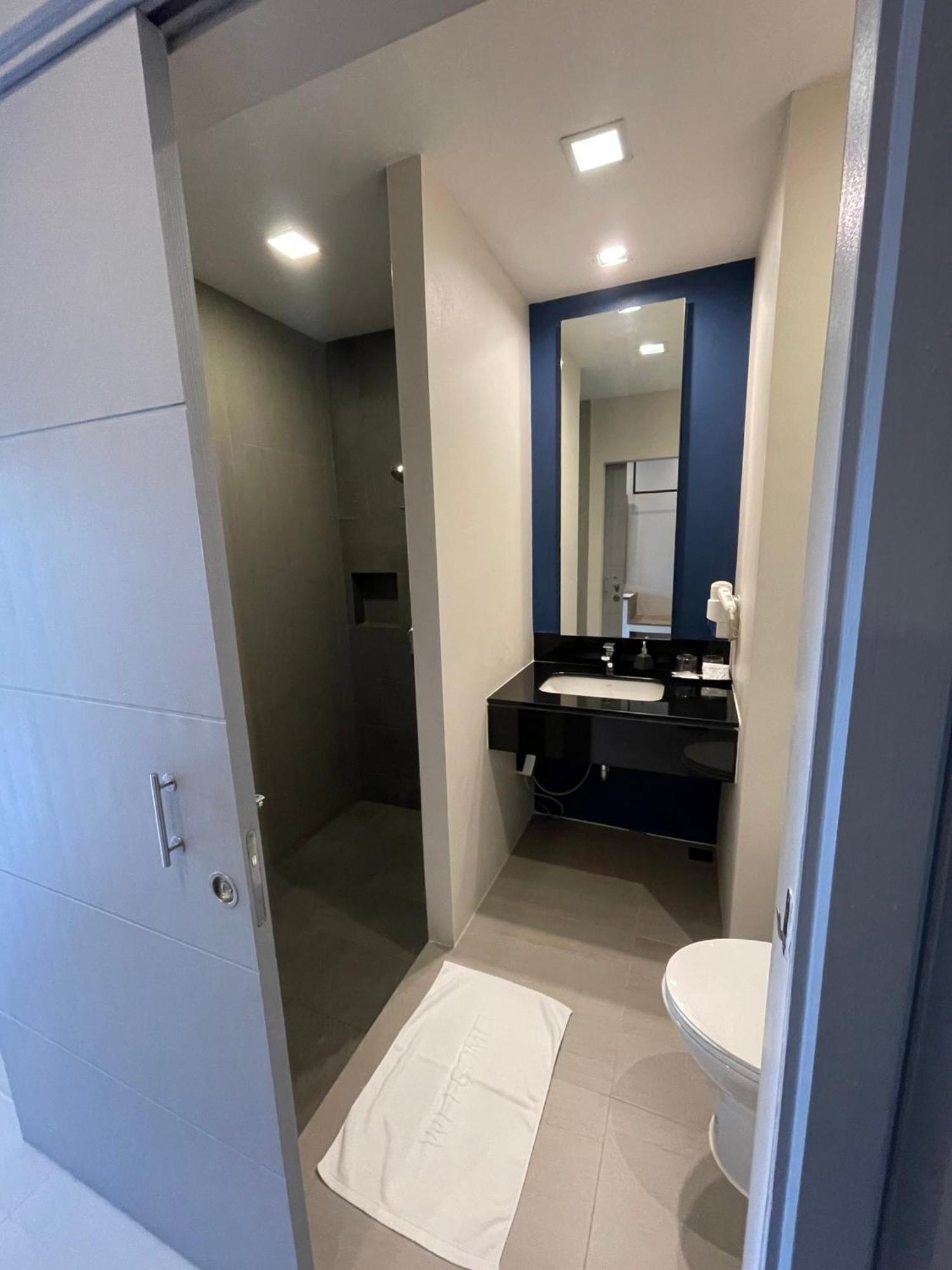 Blue Rabbit Hotel Chanthaburi Bagian luar foto