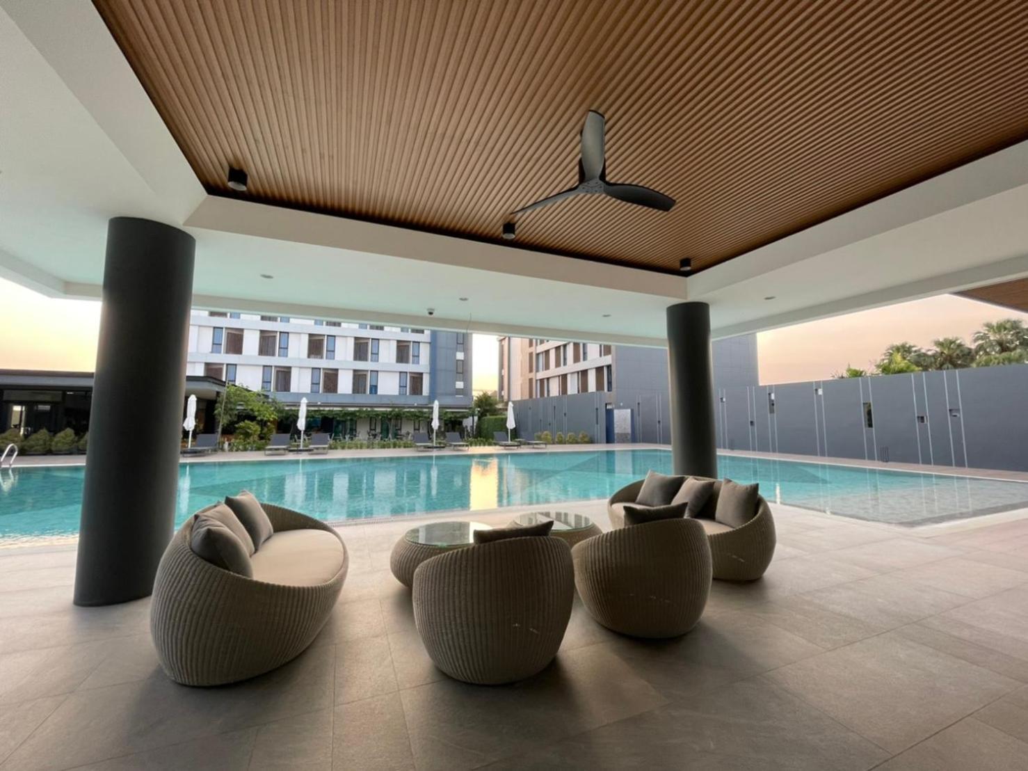 Blue Rabbit Hotel Chanthaburi Bagian luar foto